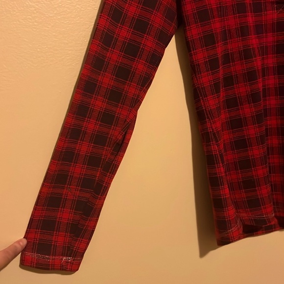 M Red/Black Blouse Silver Thread around Hems Round Neck Long Sleeves - Picture 8 of 12